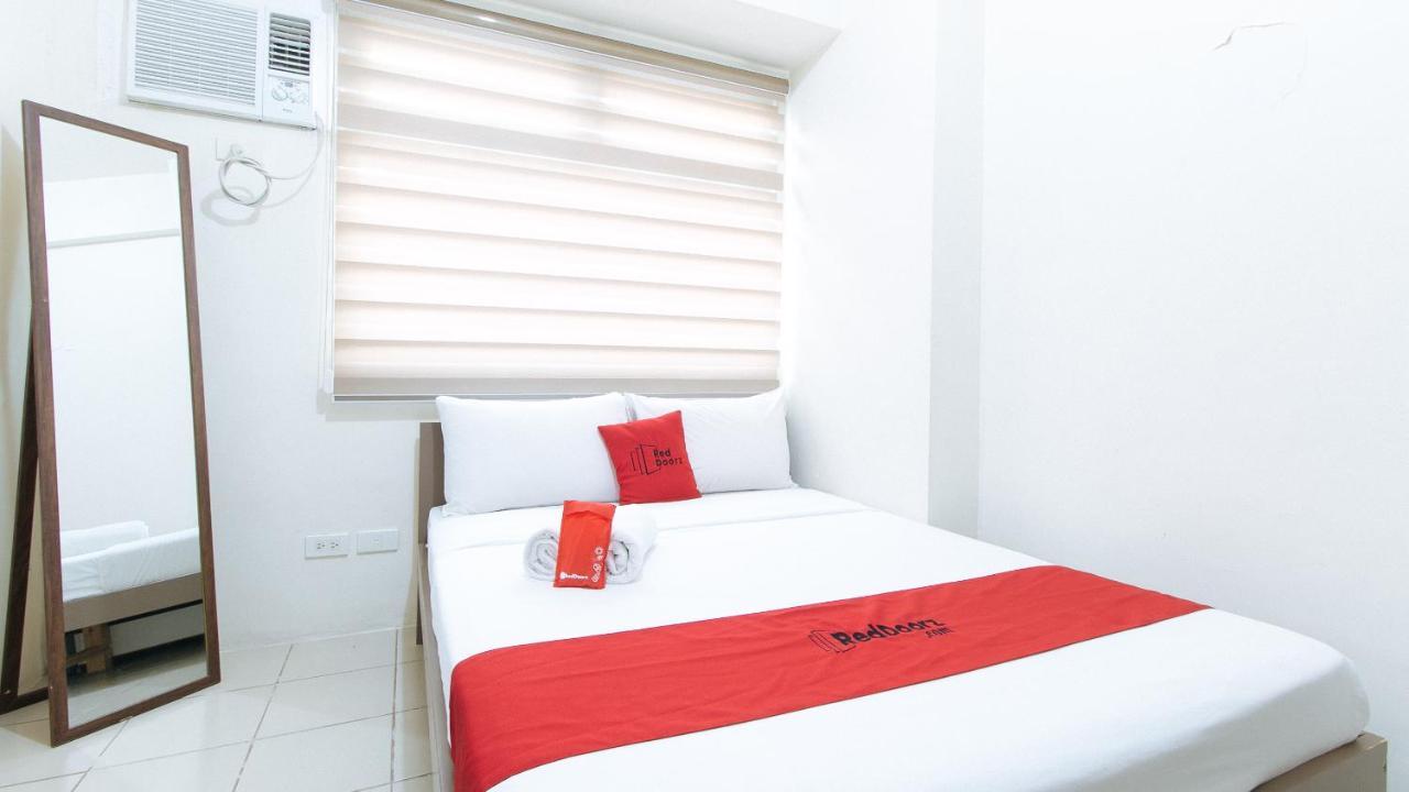 Reddoorz Plus @ Urban Deca Tower Edsa 2 Mandaluyong Kültér fotó